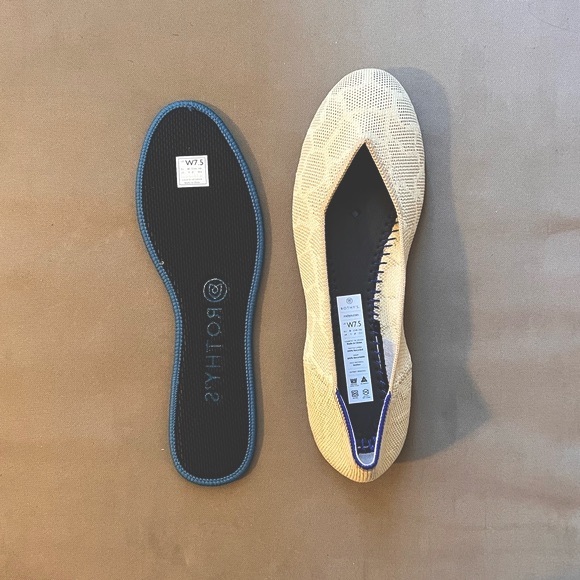 NIB Rothys Flat | Size 7.5 | Sahara Gold - Picture 5 of 5